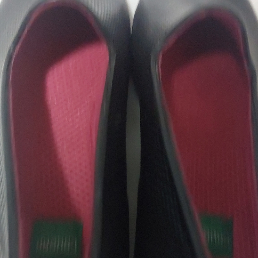 Cougar, Size 10, Black Textured Women's Flats - Picture 6 of 11